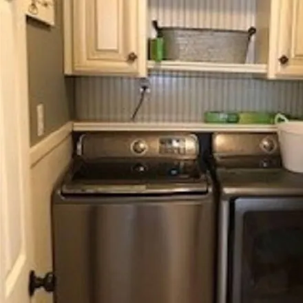 Rent this 4 bed house on Guntersville