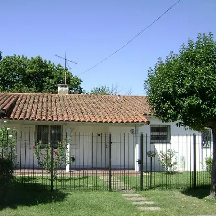 Buy this studio house on Hospital Simplemente Evita in José Equiza, Partido de La Matanza