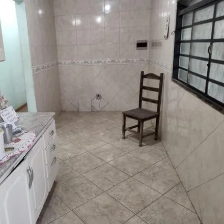 Buy this 3 bed house on Rua Bolívar in União, Belo Horizonte - MG