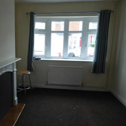 Image 5 - David Street, Grimsby, DN32 9LU, United Kingdom - House for rent