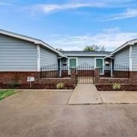 Image 2 - 5302 Wooten Dr, Fort Worth, Texas, 76133 - House for rent