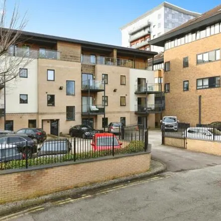 Image 2 - Coptfold House, New Road, Warley, CM14 4BU, United Kingdom - Apartment for sale