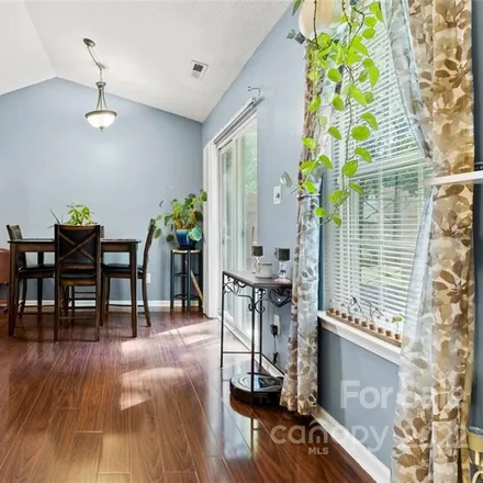 Image 8 - 6011 Bradford Court, Dallas, NC 28034, USA - House for sale