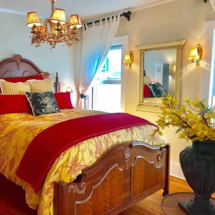 Rent this 1 bed apartment on 2528 De la Vina Street in Santa Barbara, CA 93105