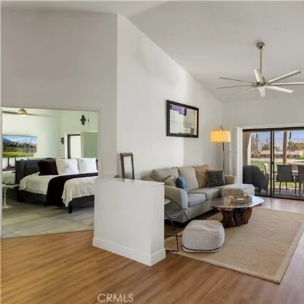 Image 4 - Palm Desert Resort and Country Club, Inverness Way, Palm Desert, CA 92210, USA - Condo for sale