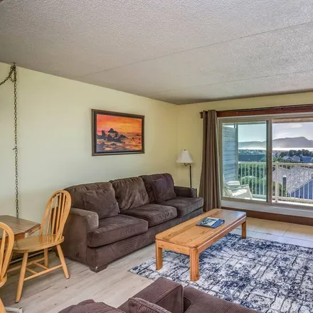 Rent this 1 bed condo on Gearhart