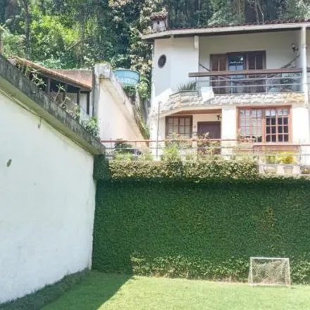 Buy this 4 bed house on Rua Samuel Vieira in Teresópolis - RJ, 25961-110