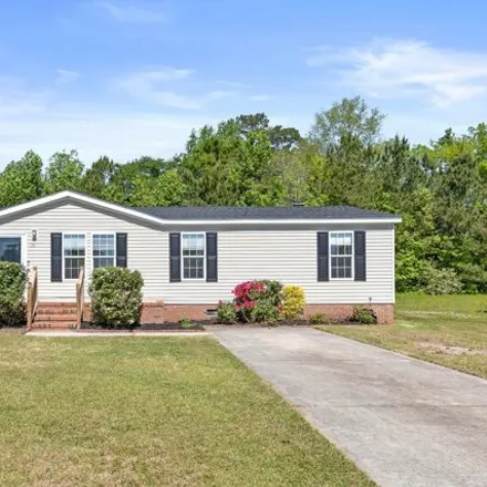 Buy this studio apartment on 125 Magnolia Gardens Drive in Onslow County, NC 28540