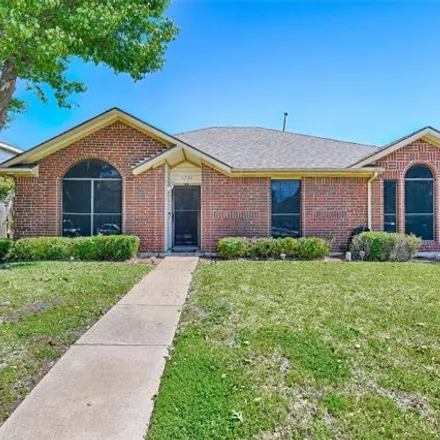 Buy this 3 bed house on 1798 Trinity Hill Drive in Mesquite, TX 75181