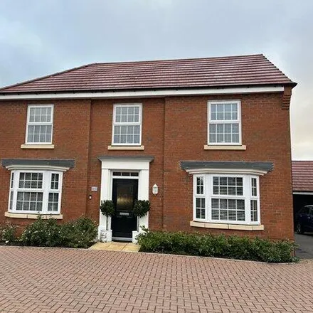 Buy this 4 bed house on unnamed road in Market Drayton, TF9 3FX