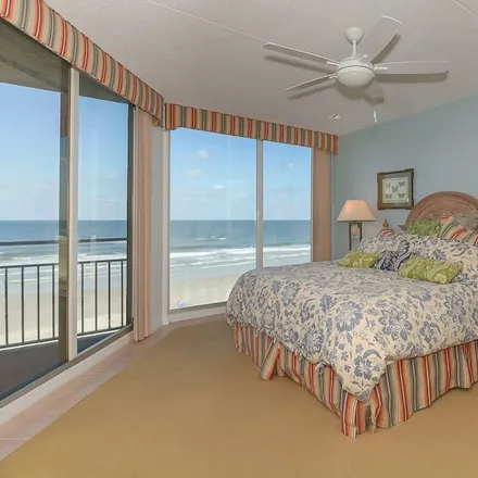 Rent this 3 bed condo on New Smyrna Beach