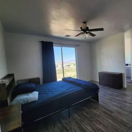 Rent this 4 bed house on Phoenix in Arizona, USA