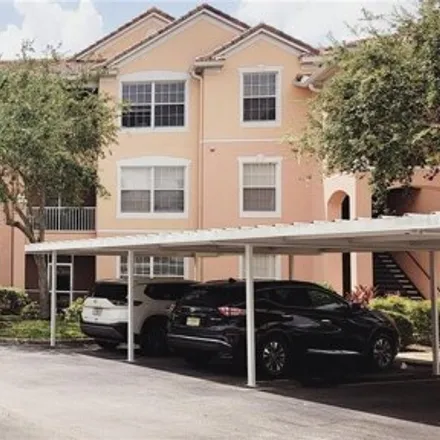 Buy this 3 bed condo on Turtle Marsh Loop in Hunters Creek, Orange County