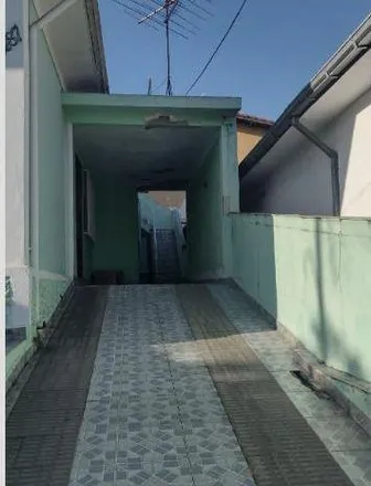 Buy this 2 bed house on Rua Osvaldo Aranha in Vila América, Santo André - SP