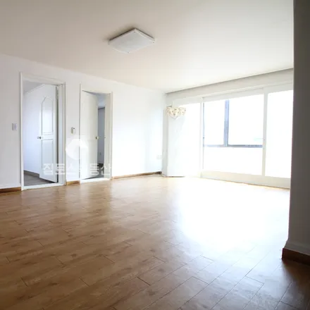 Rent this 3 bed apartment on 서울특별시 서초구 반포동 731