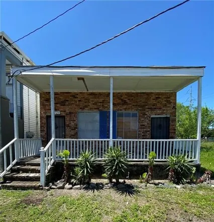 Buy this 3 bed house on 1724 Saint Anthony Street in New Orleans, LA 70119