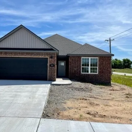 Rent this 4 bed house on 706 Sand Street in Cave Springs, Benton County