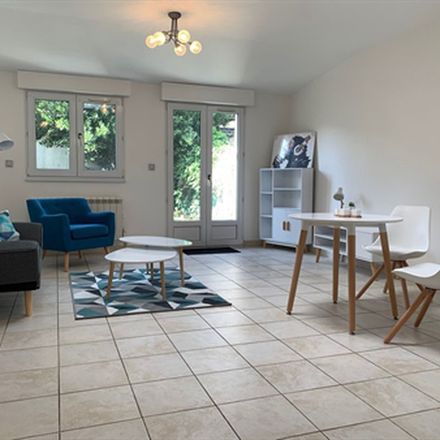 Rent this 2 bed apartment on 1 Rue Pasteur in 95260 Beaumont-sur-Oise, France