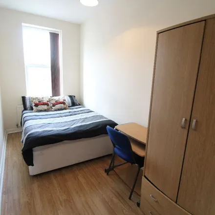 Image 2 - Cannon Hill, Preston, PR2 2RR, United Kingdom - Apartment for rent