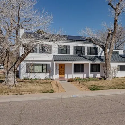 Buy this 4 bed house on 3205 Berkeley Place Northeast in Albuquerque, NM 87106