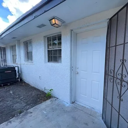 Rent this 3 bed house on 865 5th Street in West Palm Beach, FL 33401