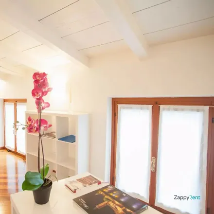 Rent this 2 bed apartment on Vicolo Giuseppe Mazzini in 2, 37121 Verona VR