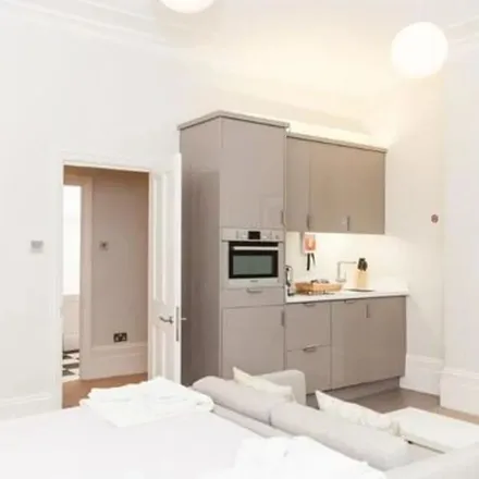 Rent this 1 bed apartment on Chutney Raj in 137 Gray's Inn Road, London