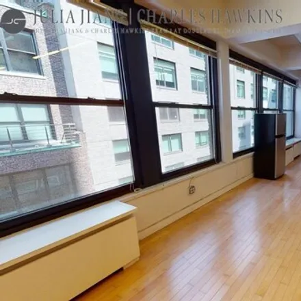 Image 6 - 315 West 36th Street, New York, NY 10018, USA - Condo for sale