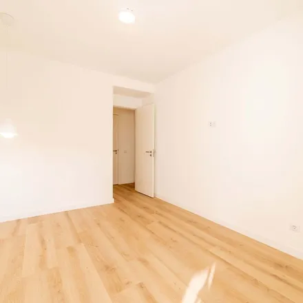 Rent this 1 bed apartment on Avenida Rio de Janeiro in 2780-016 Oeiras, Portugal