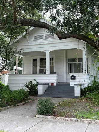 Buy this 4 bed house on 1105 West De Leon Street in Tampa, FL 33606