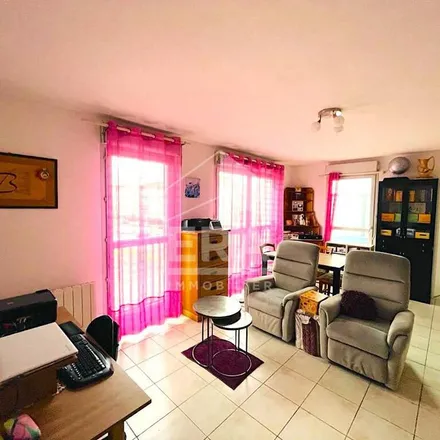 Rent this 2 bed apartment on 500 Boulevard Pierre Pasquier in 69400 Villefranche-sur-Saône, France