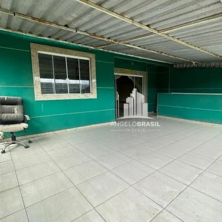 Buy this 3 bed house on Rua Sargento Pedro Uchôa Franco in Sargento Roncalli, Belford Roxo - RJ