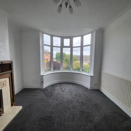 Image 2 - Valley Road, Thornhill, WF12 0HY, United Kingdom - Duplex for rent