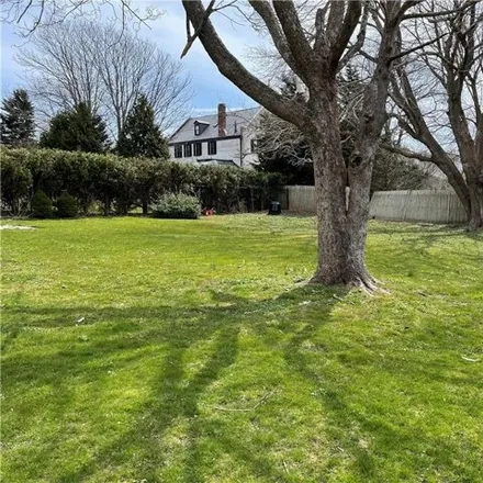 Image 4 - 54 Almy Court, Newport, RI 02840, USA - House for rent