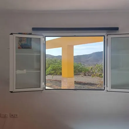 Rent this 2 bed townhouse on La Lajita in Las Palmas, Spain
