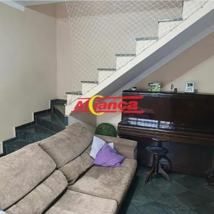 Buy this 3 bed house on Rua Prefeito Rinaldo Poli 589 in Vila Rio, Guarulhos - SP