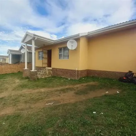 Image 1 - Snow Road, Fathridge, East London, 5252, South Africa - Apartment for rent