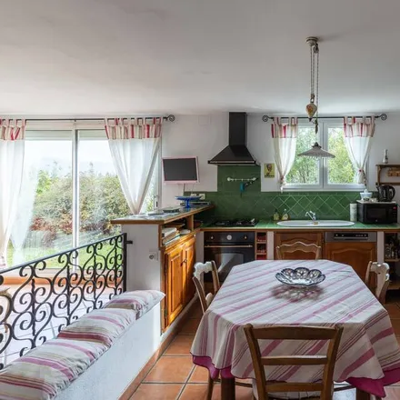 Rent this 2 bed apartment on 66400 Céret