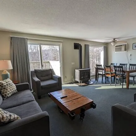 Buy this 2 bed condo on 391 Mountainside Avenue in West Branch, Stowe