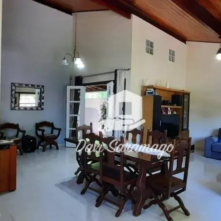 Buy this 3 bed house on Body Armour Academia in Avenida Raul de Oliveira Rodrigues, Piratininga