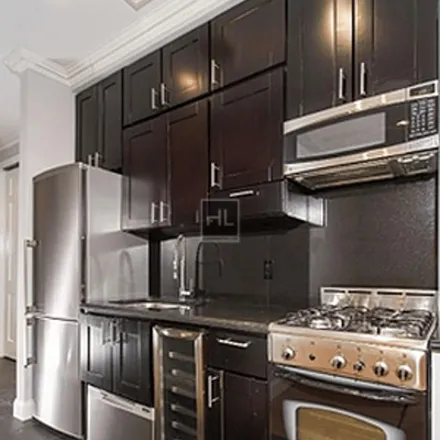 Rent this 1 bed apartment on La Delice Pastry Shop in 372 3rd Avenue, New York