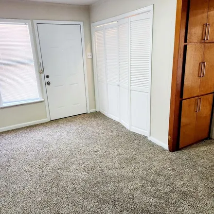 Image 7 - 661 East Celeste Drive, Garland, TX 75041, USA - Apartment for rent