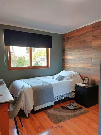 Buy this 5 bed house on Avenida Quilín 8384 in 794 0697 Provincia de Santiago, Chile