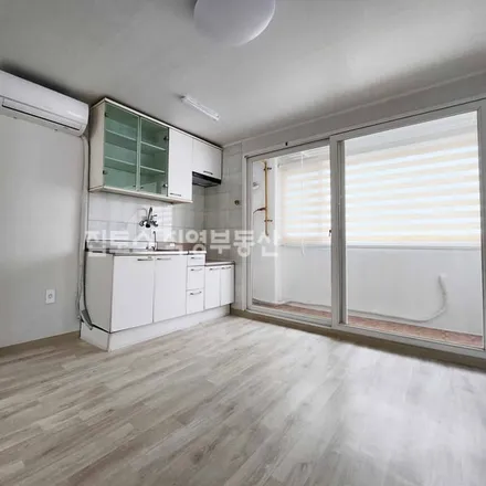 Rent this 2 bed apartment on 서울특별시 서초구 양재동 386-3
