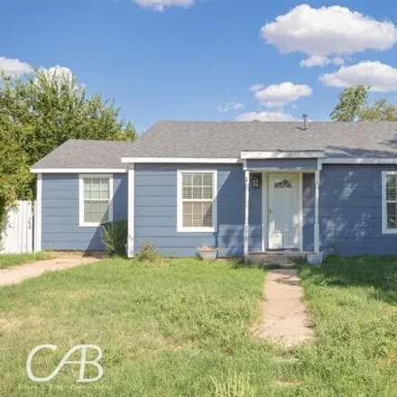 Buy this 2 bed house on Apostolic Assembly Church in Hickory Street, Abilene