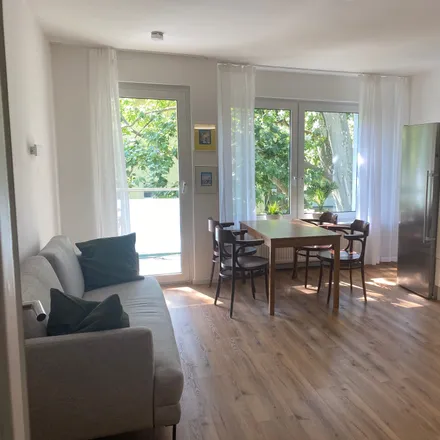 Rent this 3 bed apartment on Rüsterstraße 4 in 60325 Frankfurt, Germany