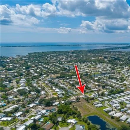 Image 5 - 2204 NE 15th Dr, Jensen Beach, Florida, 34957 - House for sale