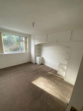 Image 5 - 1, 3 Pine Walk, Turves Green, B31 2JL, United Kingdom - Apartment for rent