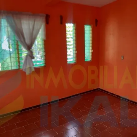 Buy this 5 bed house on Nezahualcóyotl in 93213 Poza Rica, VER