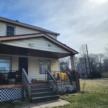 Buy this 3 bed house on 3989 East 123rd Street in Cleveland, OH 44105